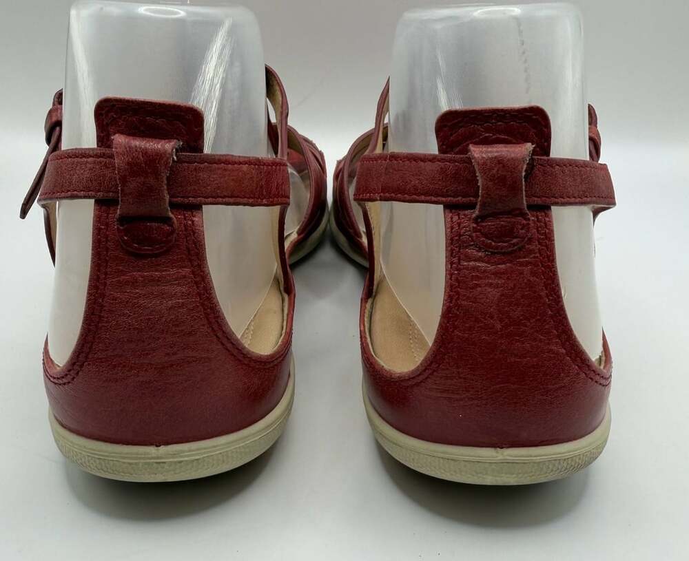 ECCO Red Leather Sandals Size 41 Gladiator Strappy Flat - Picture 3 of 8